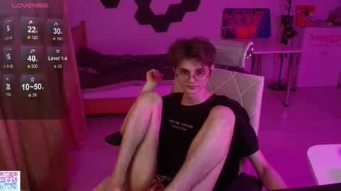 shiromy_ online show from May 28, 2026, 7:22 pm