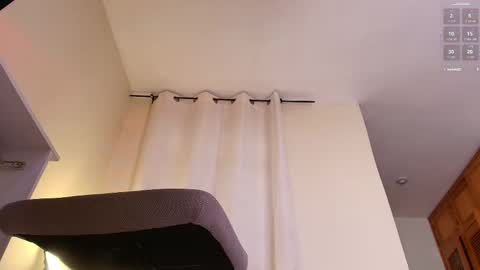  kendal  online show from September 27, 2025, 1:49 pm