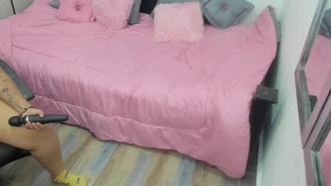 Snapshot of shofia_beltran chatting on March 25, 2026, 7:53 pm Shofia Beltran online show from March 25, 2026, 7:53 pm