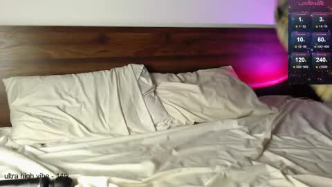 Jess online show from March 10, 2026, 8:03 pm