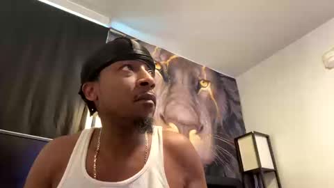 Snapshot of shortdog617 chatting on October 19, 2025, 2:40 pm Short dog online show from October 19, 2025, 2:40 pm