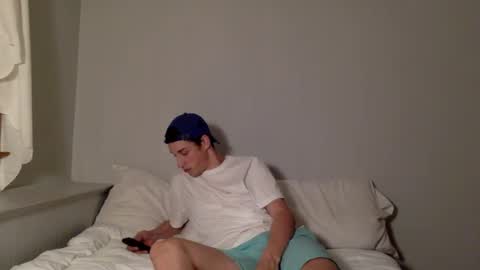 Snapshot of shortiesn40s chatting on October 7, 2025, 4:20 am shortiesn40s online show from October 7, 2025, 4:20 am