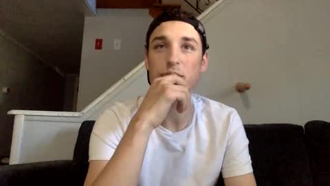 Snapshot of shortiesn40s chatting on October 9, 2025, 4:27 pm shortiesn40s online show from October 9, 2025, 4:27 pm