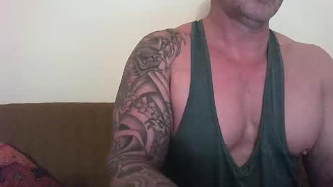 Snapshot of show_on_for_you chatting on December 13, 2024, 9:20 pm show_on_for_you online show from December 13, 2024, 9:20 pm