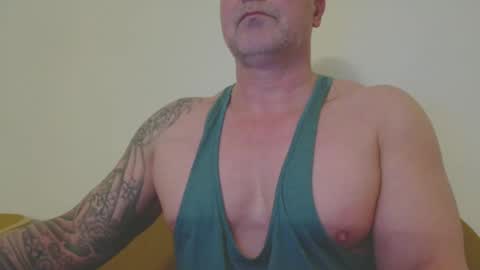 Snapshot of show_on_for_you chatting on February 13, 2025, 8:24 pm show_on_for_you online show from February 13, 2025, 8:24 pm