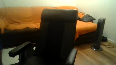showherenow online show from August 4, 2026, 9:12 am