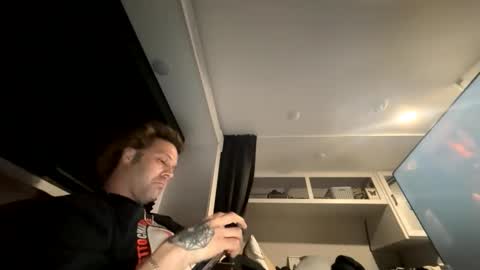 Snapshot of shred4dayz420 chatting on March 17, 2026, 8:39 am shred4dayz420 online show from March 17, 2026, 8:39 am