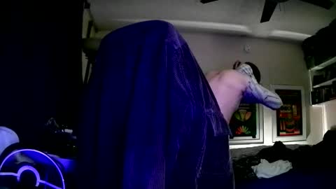 shrewtamer online show from December 10, 2024, 4:13 am