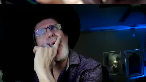 shrewtamer online show from March 6, 2026, 2:41 am