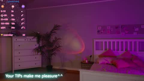 Neila online show from October 7, 2025, 2:14 pm