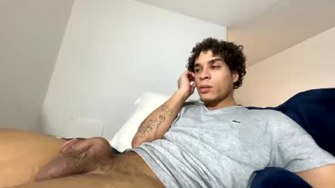 Snapshot of shurthingxx chatting on January 18, 2025, 1:18 pm shurthingxx online show from January 18, 2025, 1:18 pm