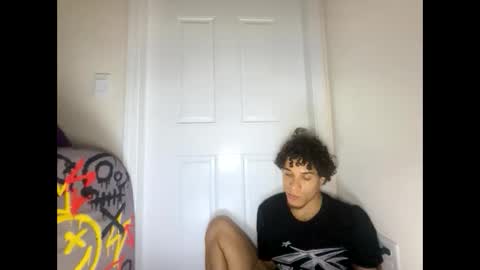 Snapshot of shurthingxx chatting on February 18, 2025, 7:32 am shurthingxx online show from February 18, 2025, 7:32 am