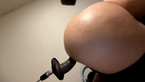 Snapshot of shurthingxx chatting on November 24, 2025, 6:35 am shurthingxx online show from November 24, 2025, 6:35 am