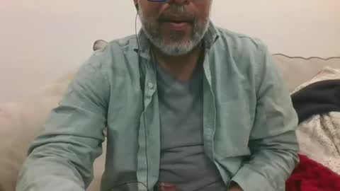 Snapshot of shy333 chatting on December 11, 2024, 5:21 am SHY333 online show from December 11, 2024, 5:21 am