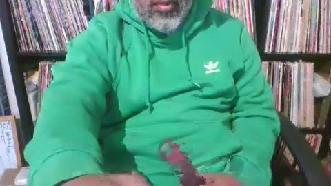 Snapshot of shy333 chatting on January 14, 2025, 2:11 pm SHY333 online show from January 14, 2025, 2:11 pm