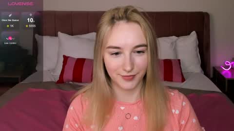 Snapshot of shy__polly chatting on May 16, 2026, 12:18 am Polly online show from May 16, 2026, 12:18 am