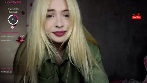 Molly online show from September 8, 2025, 8:30 pm