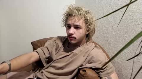 Snapshot of shy_boy17 chatting on February 16, 2026, 2:57 pm your shy boy online show from February 16, 2026, 2:57 pm