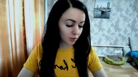 shy_cat_candy online show from June 3, 2026, 11:46 am