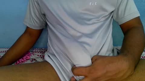 shyeyes online show from December 17, 2024, 8:34 am