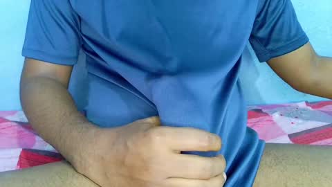 shyeyes online show from December 25, 2024, 2:46 am