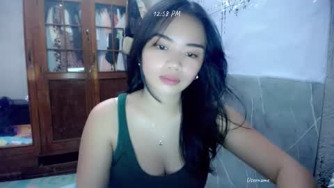 shy_innocent_girl online show from June 14, 2026, 4:58 am