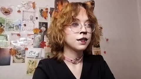 Milena online show from October 31, 2025, 2:07 pm