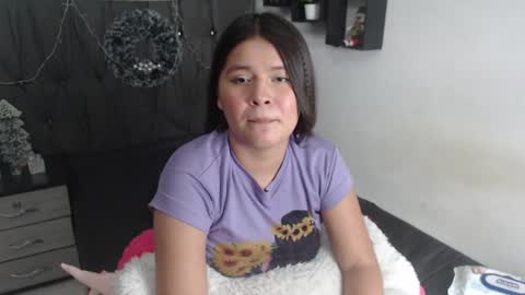 Snapshot of shy_latingirl2 chatting on December 20, 2024, 2:49 pm Ana online show from December 20, 2024, 2:49 pm
