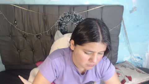 Snapshot of shy_latingirl2 chatting on February 6, 2025, 12:16 pm Ana online show from February 6, 2025, 12:16 pm