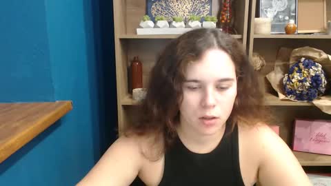 Snapshot of shy_lil chatting on September 28, 2025, 9:36 am shy_lil online show from September 28, 2025, 9:36 am