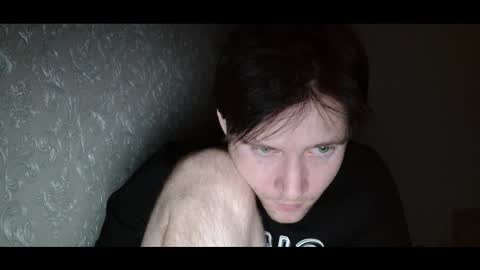 Snapshot of shy_matthew chatting on September 19, 2025, 1:18 am Matthew online show from September 19, 2025, 1:18 am