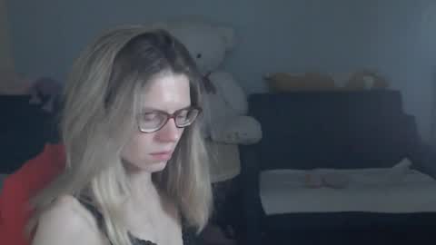 Snapshot of shy_moony chatting on June 7, 2026, 10:02 pm just Alex online show from June 7, 2026, 10:02 pm