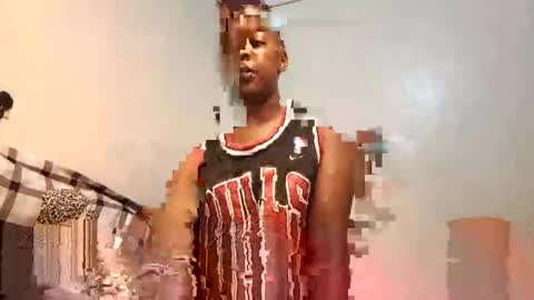 Bambi online show from November 18, 2025, 3:38 pm