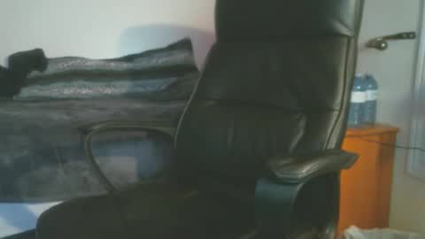 shyboyhugecum2020 online show from February 2, 2026, 4:11 am