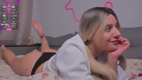 Snapshot of shybunny01 chatting on November 6, 2025, 7:04 pm Mary online show from November 6, 2025, 7:04 pm