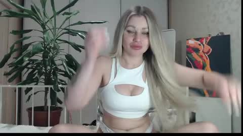 Eva online show from May 18, 2026, 4:13 pm