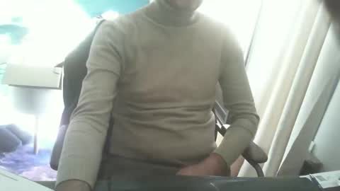 Snapshot of shyfrenchcock chatting on January 17, 2025, 11:27 am shyfrenchcock online show from January 17, 2025, 11:27 am