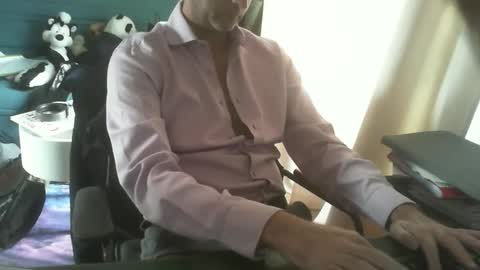 Snapshot of shyfrenchcock chatting on November 12, 2025, 9:53 am shyfrenchcock online show from November 12, 2025, 9:53 am