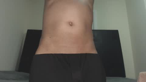 Snapshot of shyguy0401xx chatting on April 24, 2026, 2:36 am ShyGuy0401xx online show from April 24, 2026, 2:36 am