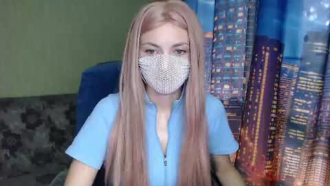 Snapshot of shynesssophie chatting on July 5, 2026, 4:52 am Sophie 3 online show from July 5, 2026, 4:52 am