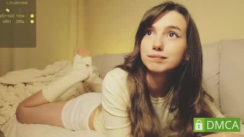 Snapshot of shypeachmaru chatting on April 20, 2026, 9:05 pm Mary online show from April 20, 2026, 9:05 pm