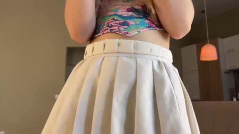 Snapshot of shyrubate chatting on March 7, 2025, 5:29 am Aurora online show from March 7, 2025, 5:29 am