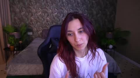 shyy_jany online show from May 22, 2026, 1:06 pm