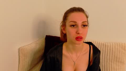 Snapshot of sia_a chatting on October 21, 2025, 5:41 am Anastasia online show from October 21, 2025, 5:41 am