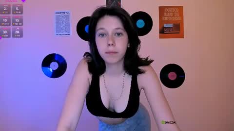 sia_moon1 online show from June 13, 2026, 7:23 pm