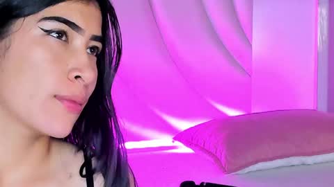 Siara and Zoe tattoo online show from May 16, 2026, 12:40 am