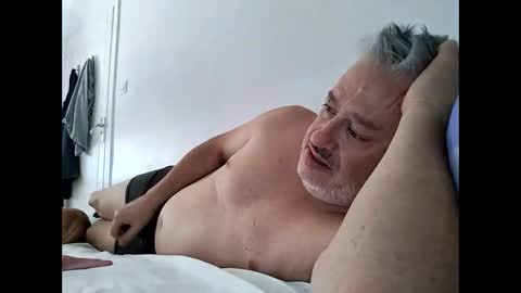 sibemolx online show from September 18, 2025, 1:13 pm