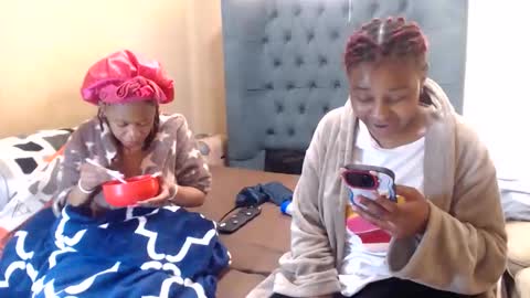 sieannabrown online show from June 3, 2026, 10:29 am