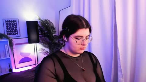 Snapshot of siena_aa chatting on May 21, 2026, 9:55 pm Siena online show from May 21, 2026, 9:55 pm