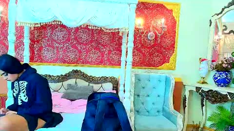 Snapshot of sienna_dark chatting on May 27, 2026, 11:18 am SinnaDark online show from May 27, 2026, 11:18 am